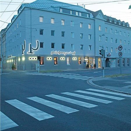 Prielmayerhof Hotel Линц Екстериор снимка