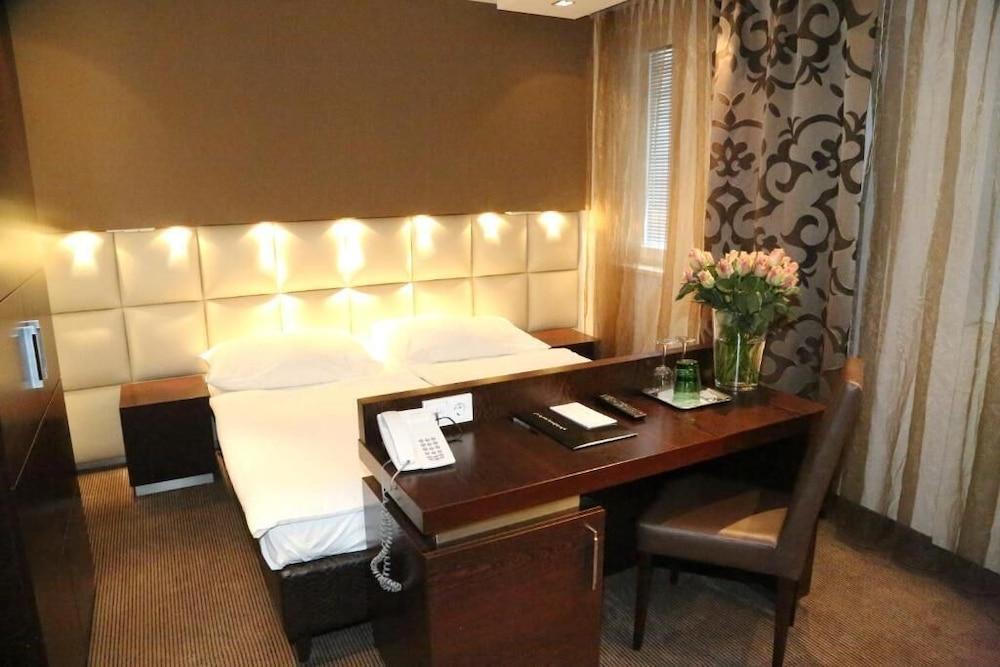 Prielmayerhof Hotel Линц Екстериор снимка