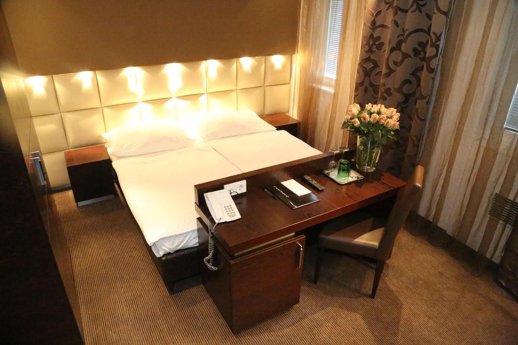Prielmayerhof Hotel Линц Екстериор снимка