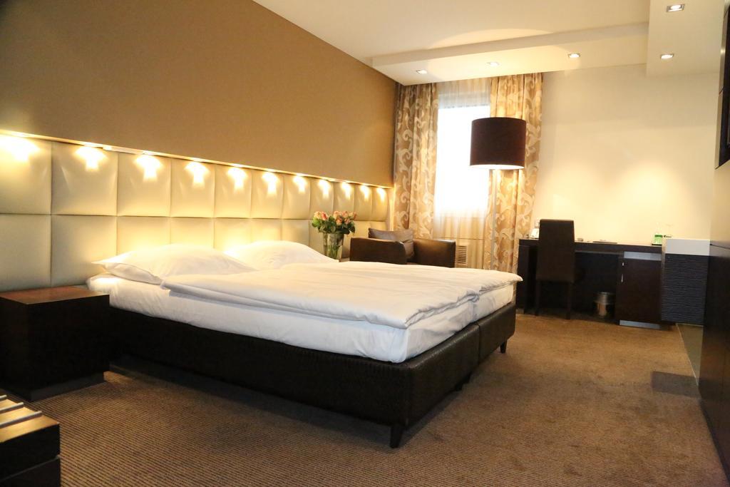 Prielmayerhof Hotel Линц Екстериор снимка